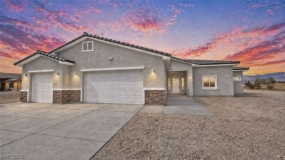 2950 Wisteria Way
