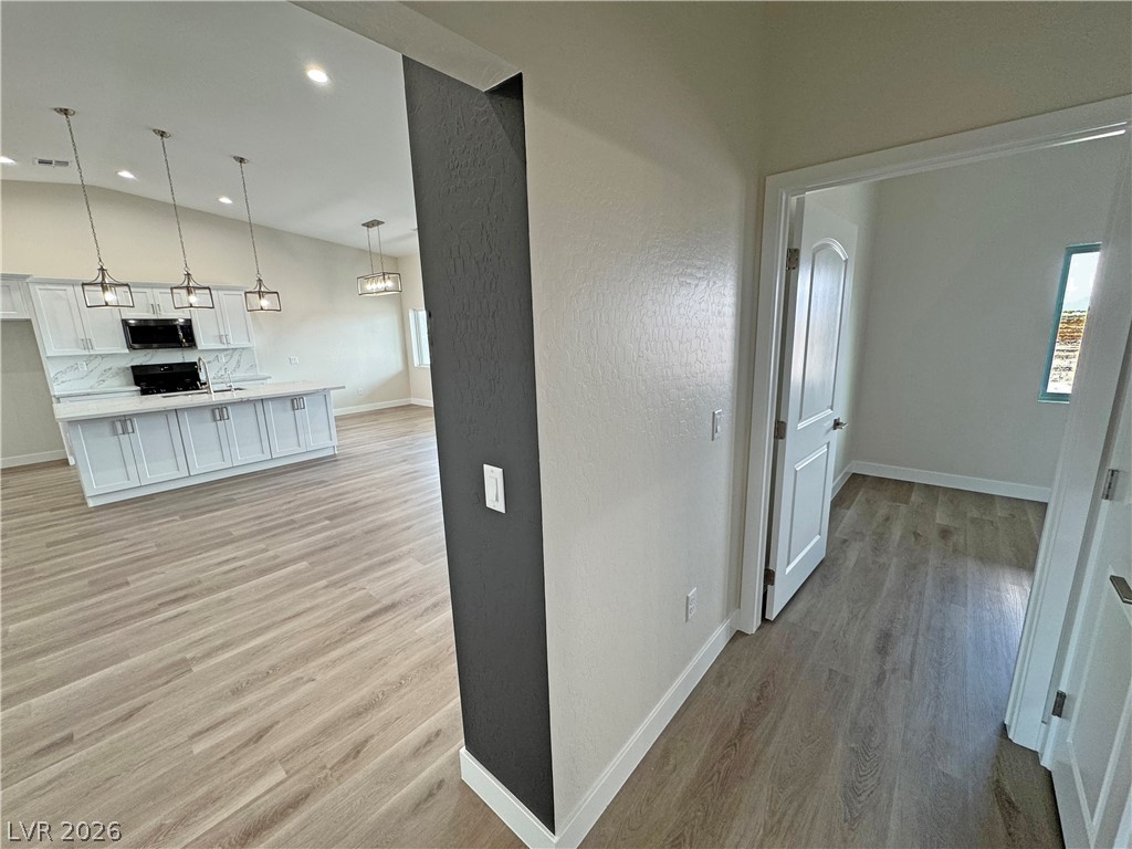 2950 Wisteria Way