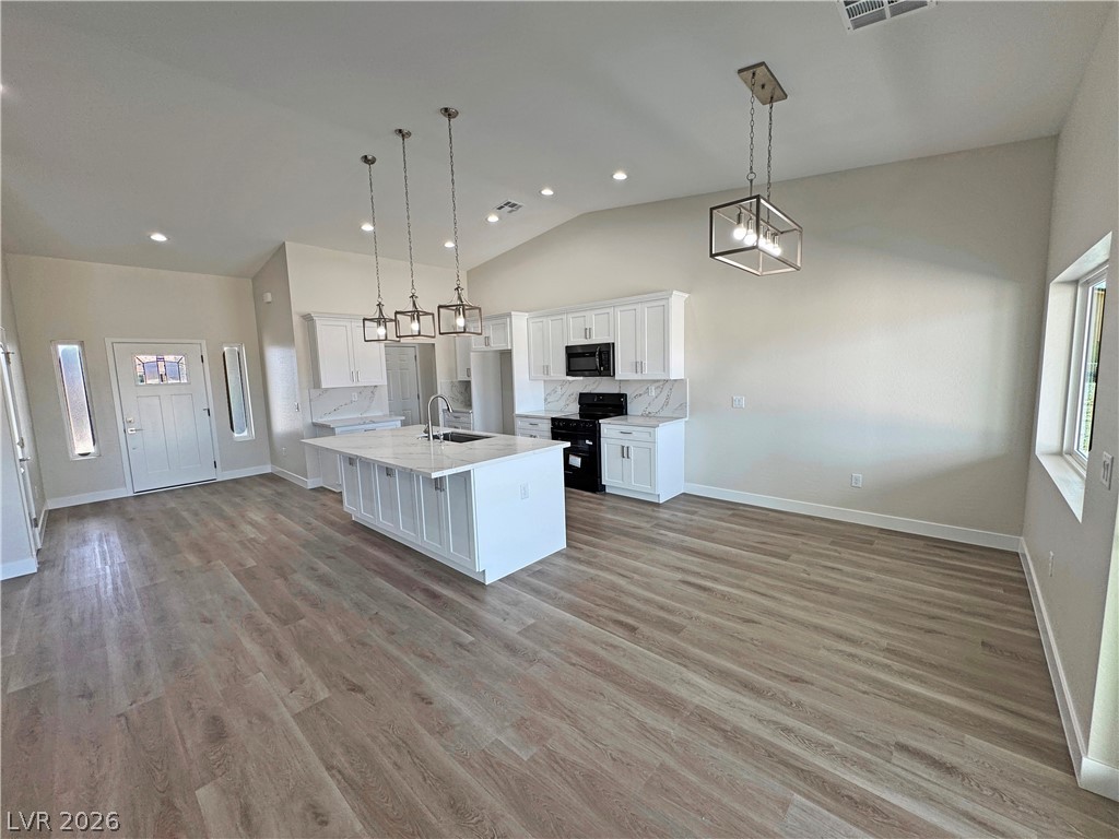 2950 Wisteria Way