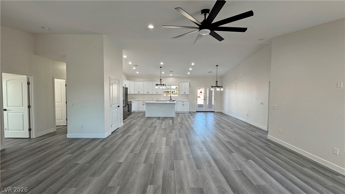 2111 West Carnation Way