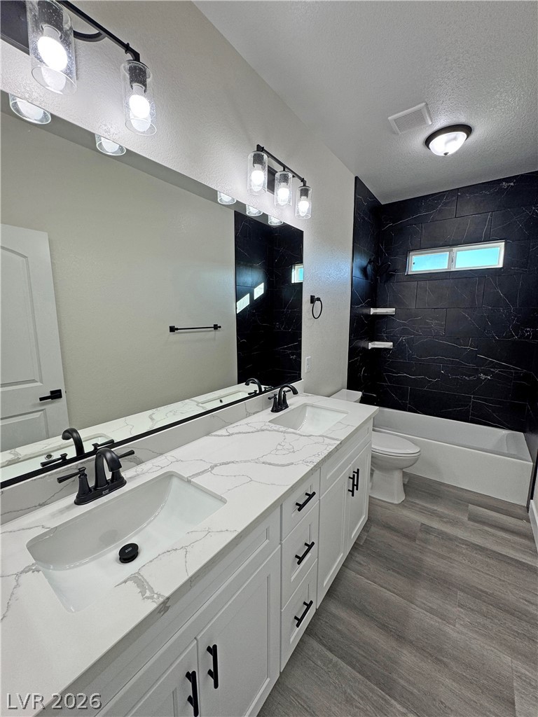 2111 West Carnation Way