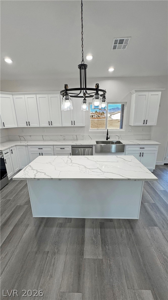2111 West Carnation Way