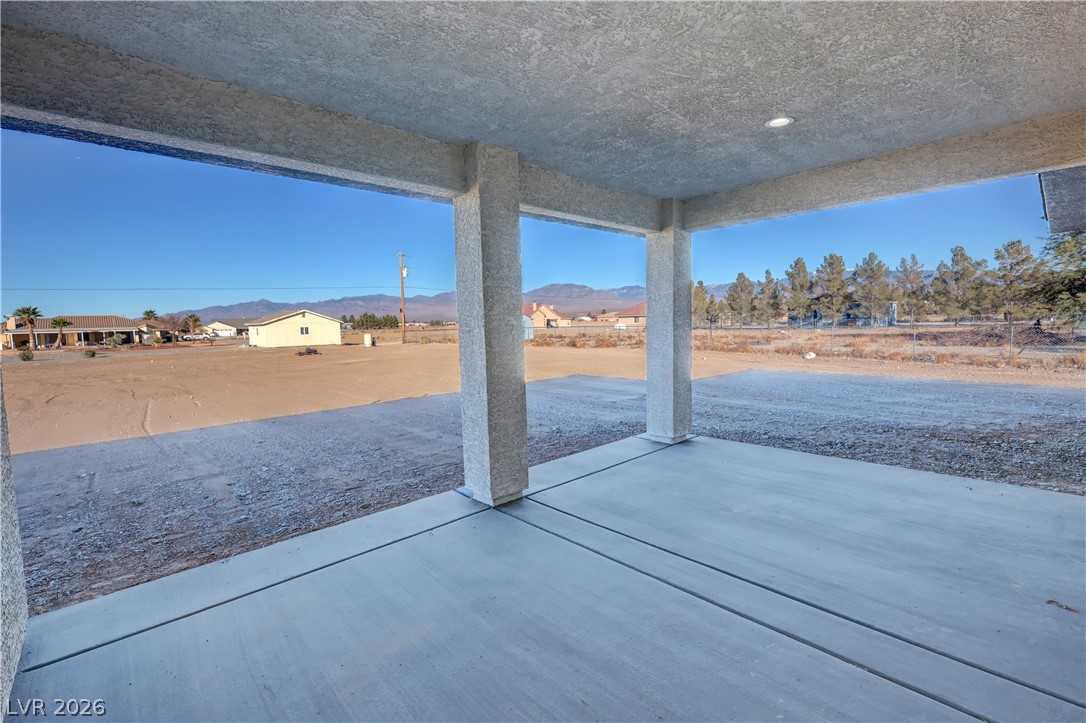 2111 West Carnation Way
