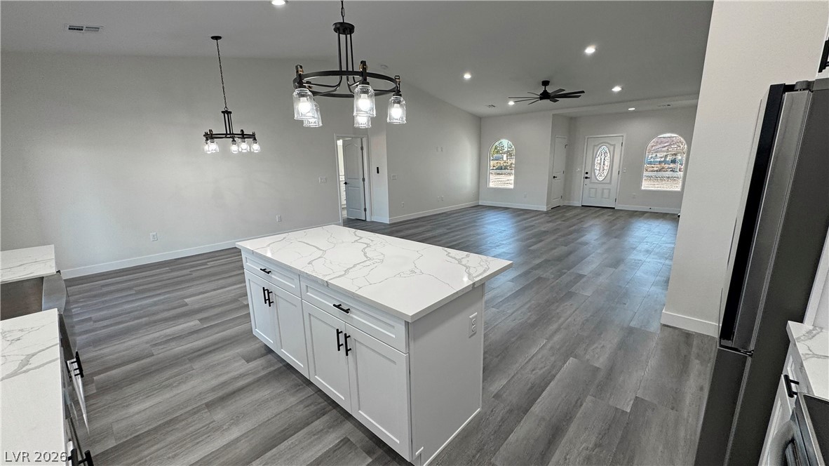 2111 West Carnation Way