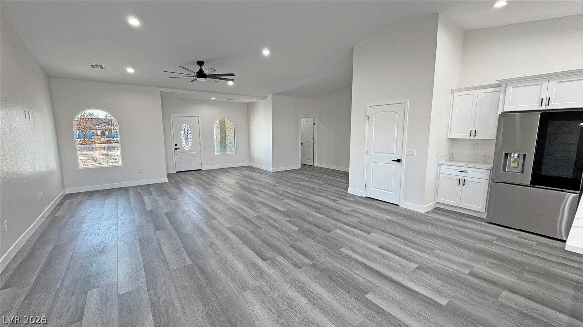 2111 West Carnation Way