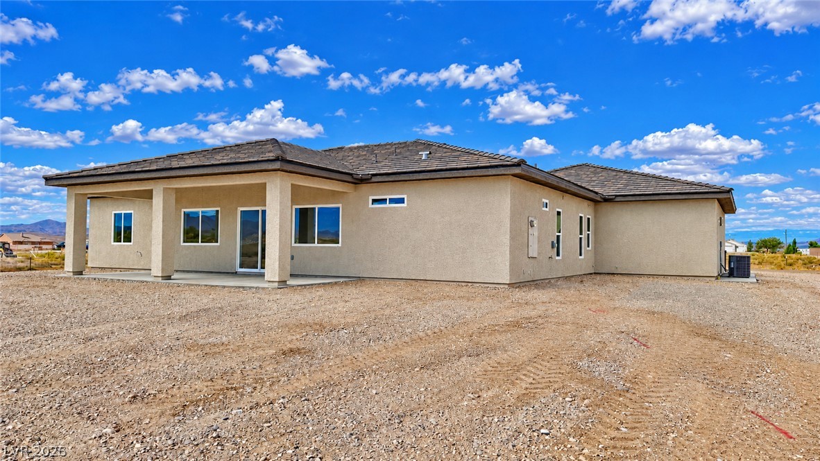 2641 West Carnation Way