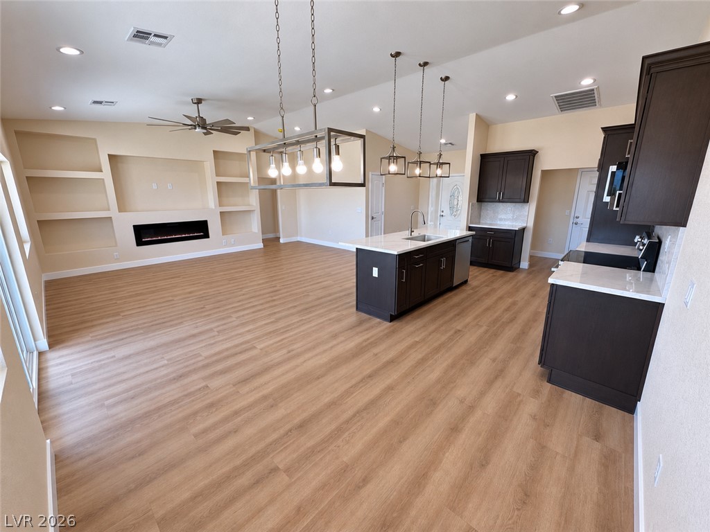 2641 West Carnation Way