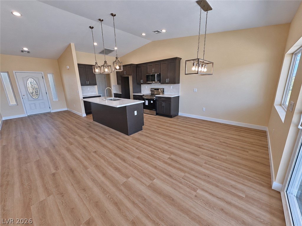 2641 West Carnation Way