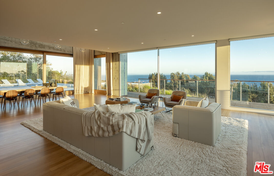 24689 Pacific Coast Hwy