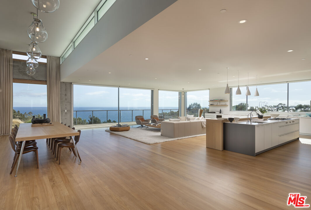 24689 Pacific Coast Hwy