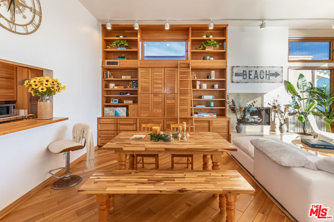 22664 PACIFIC COAST HWY Unit: 4