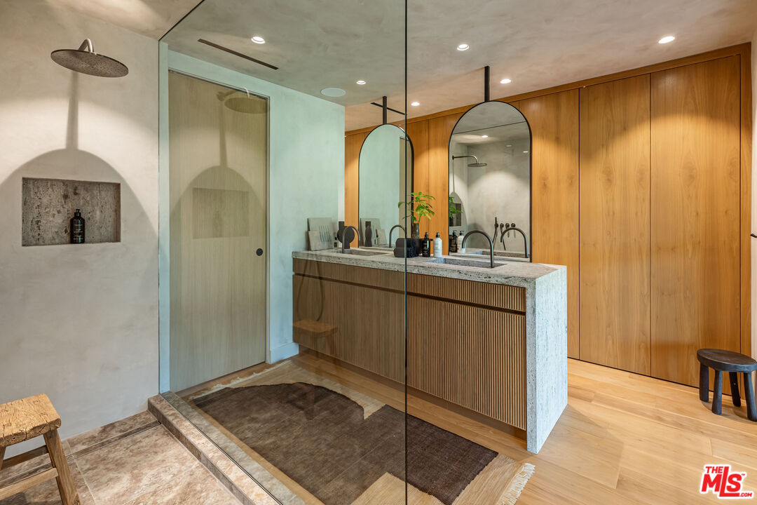 23505 Malibu Colony Rd