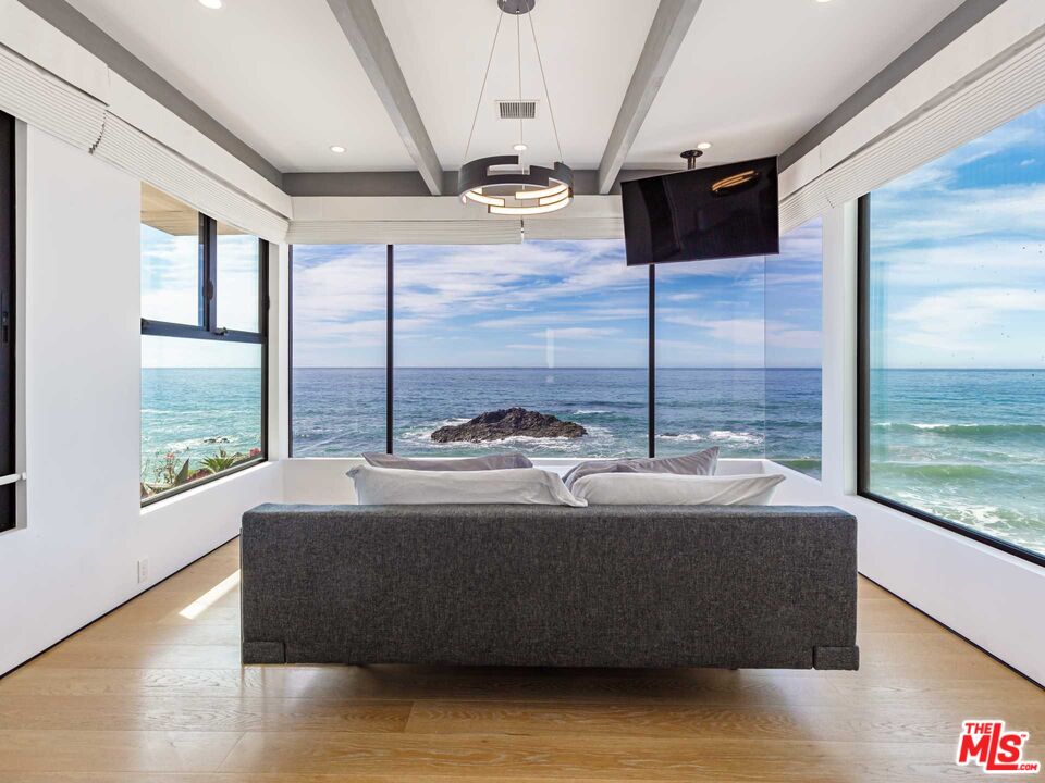 24958 Malibu Rd
