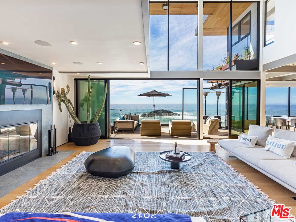 24958 Malibu Rd