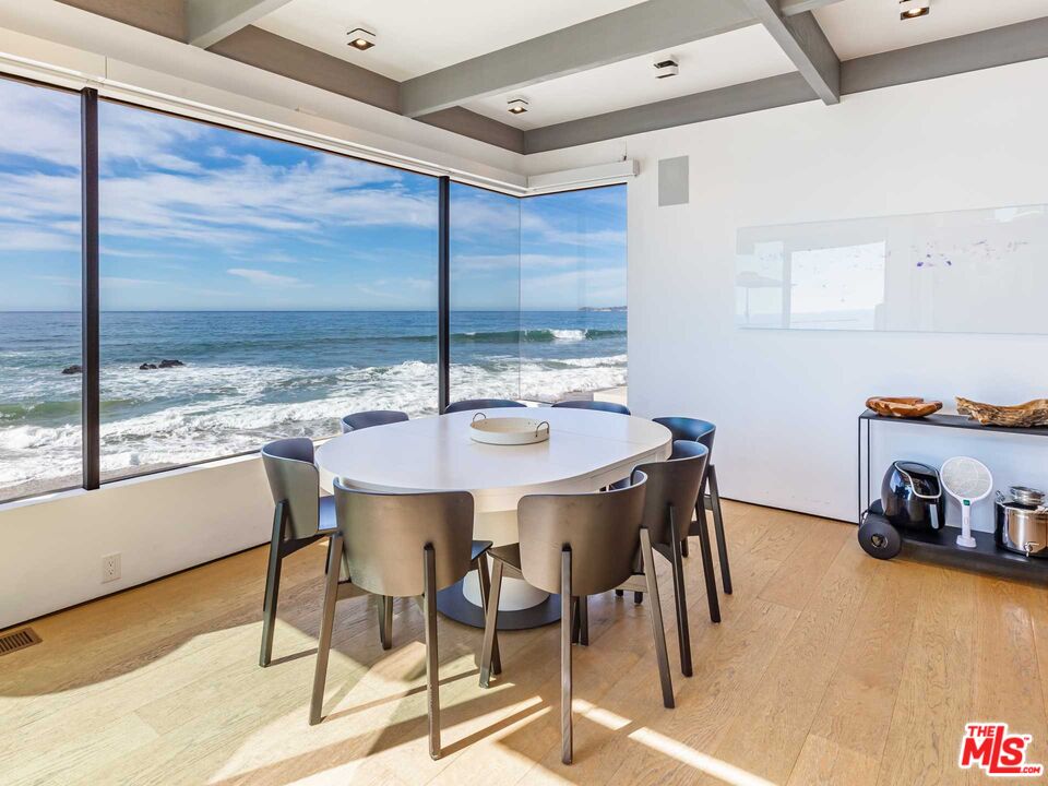 24958 Malibu Rd