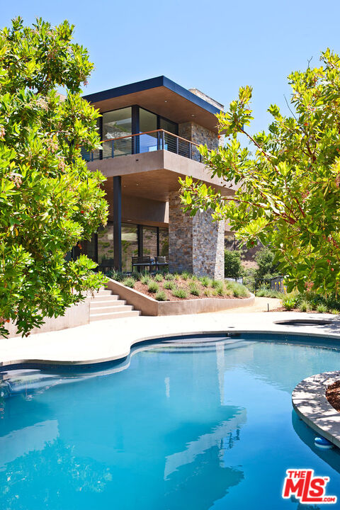 6228 Sycamore Meadows Dr