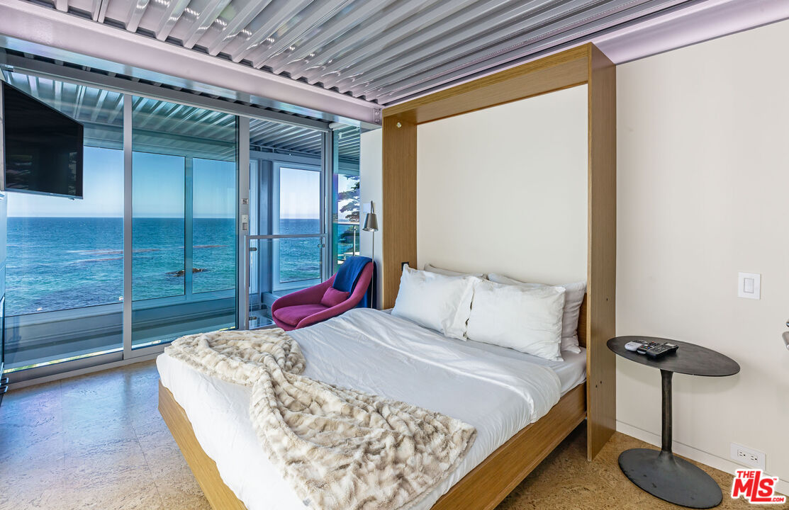 6525 Point Lechuza Dr