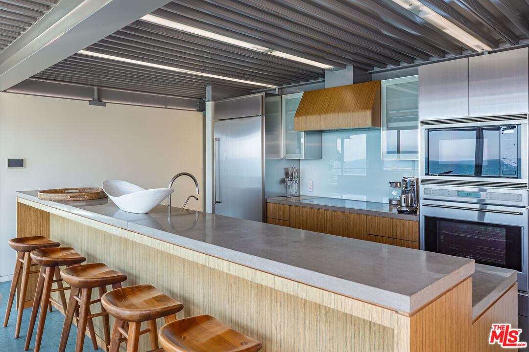 6525 Point Lechuza Dr