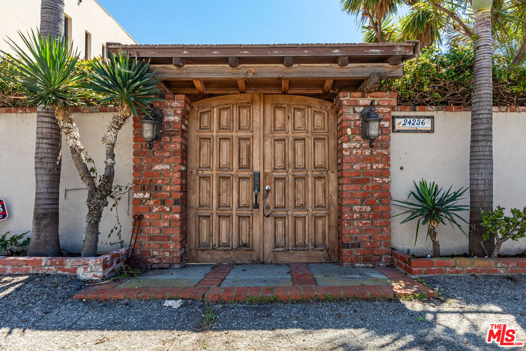 24236 Malibu Rd