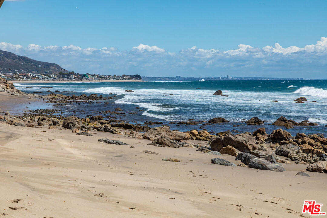 24236 Malibu Rd