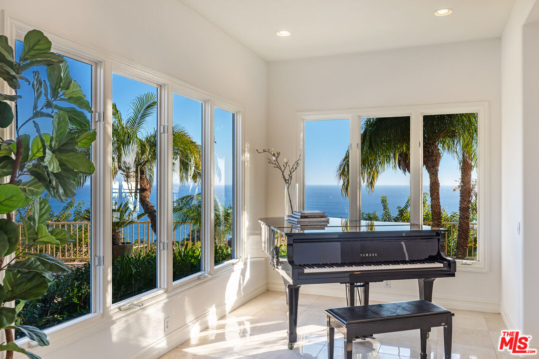 3895 Puerco Canyon Rd