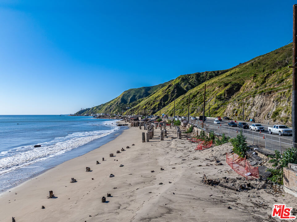 19042 Pacific Coast Hwy