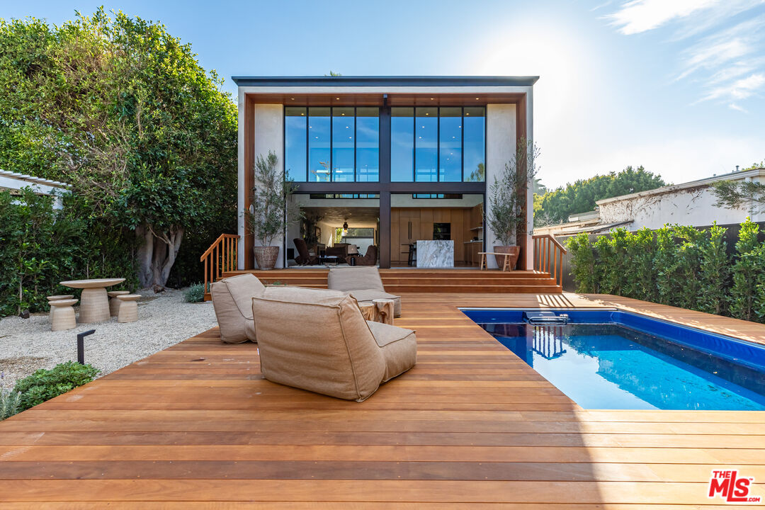 23505 Malibu Colony Rd