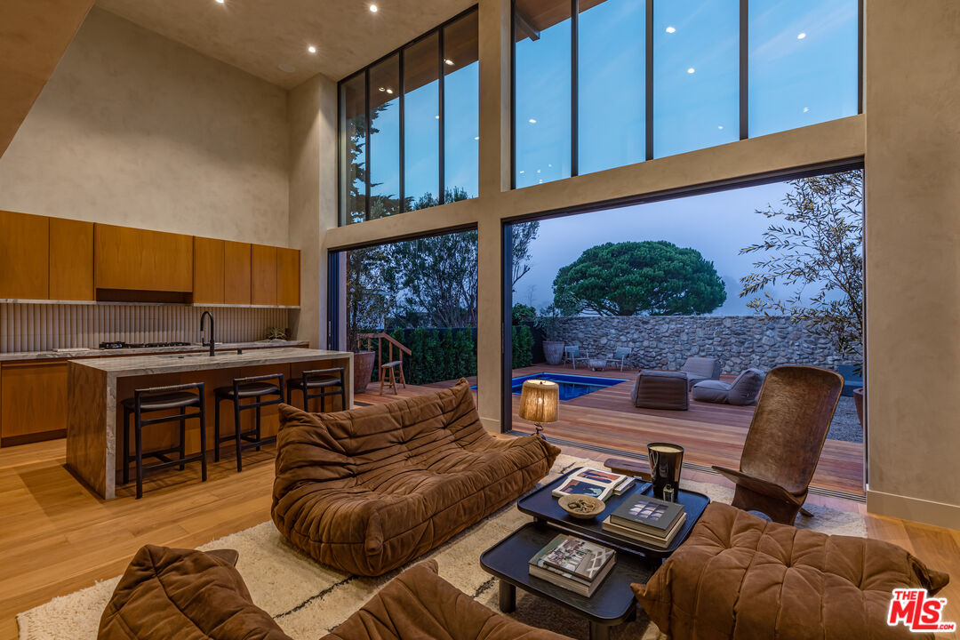 23505 Malibu Colony Rd