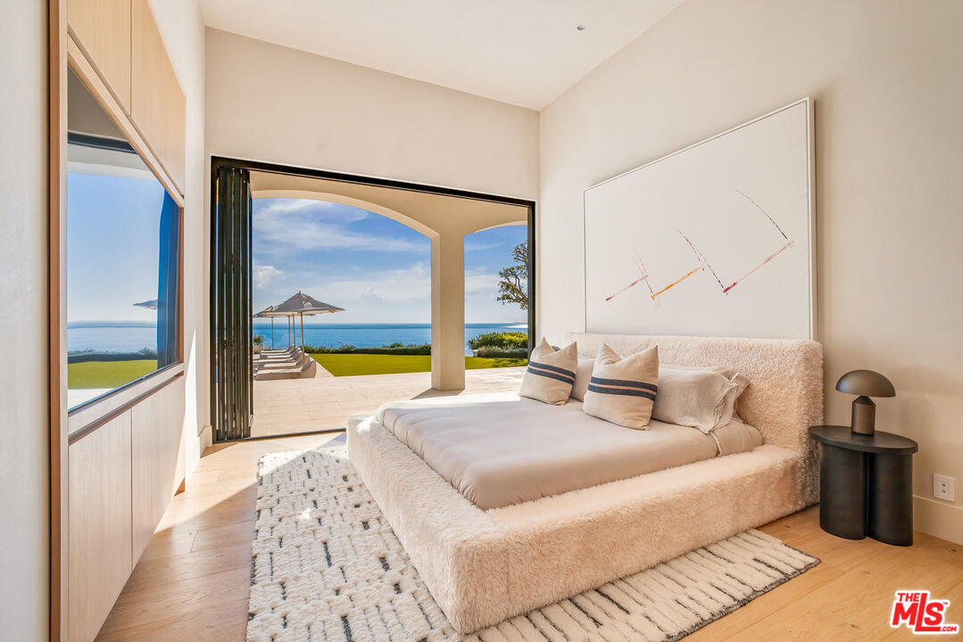 24824 Pacific Coast Hwy