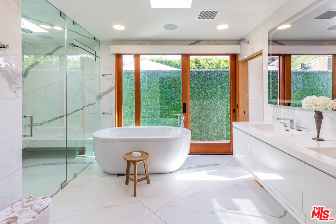 23018 Pacific Coast Hwy