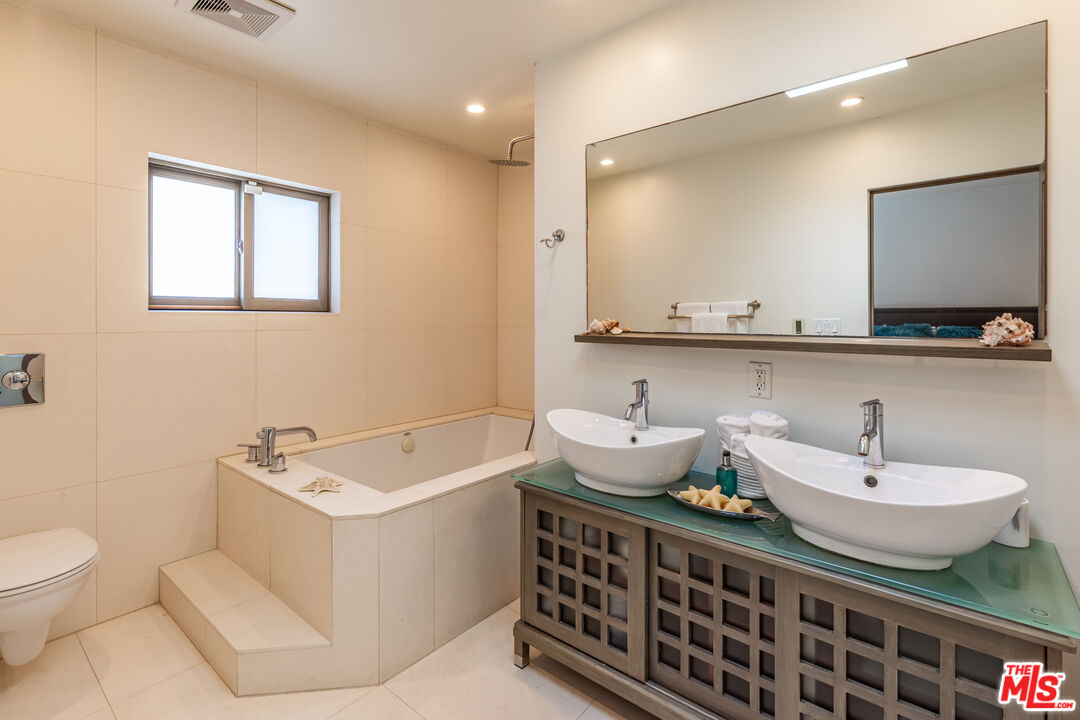 23018 Pacific Coast Hwy