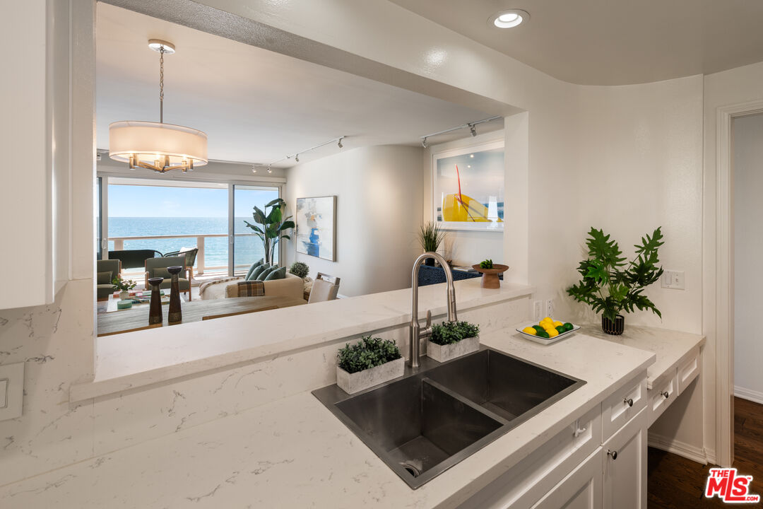 22664 Pacific Coast Hwy Unit: 2