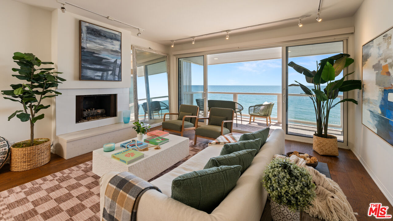 22664 Pacific Coast Hwy Unit: 2