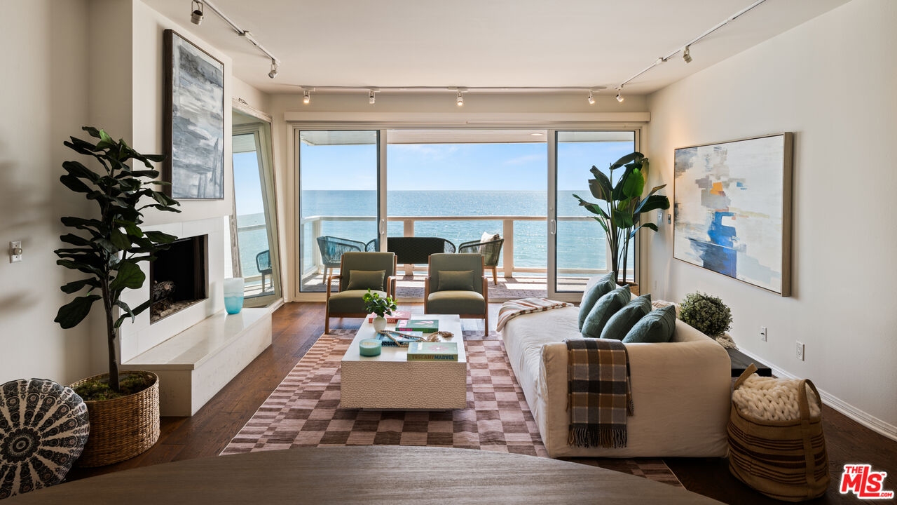 22664 Pacific Coast Hwy Unit: 2