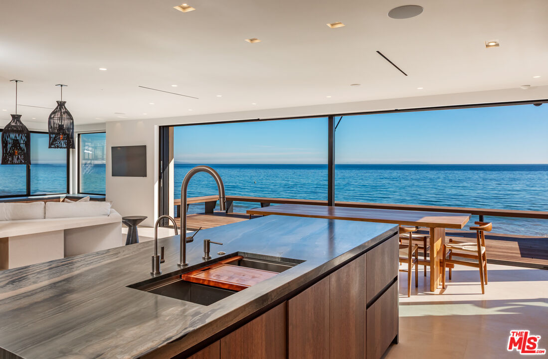 27308 Pacific Coast Hwy
