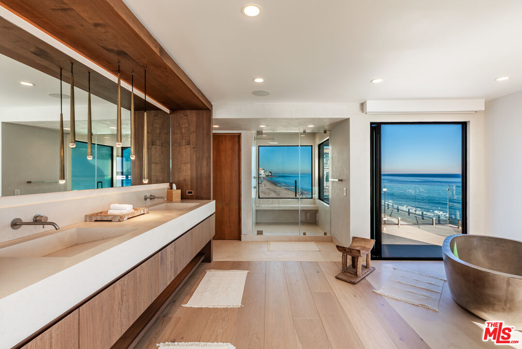 27308 Pacific Coast Hwy