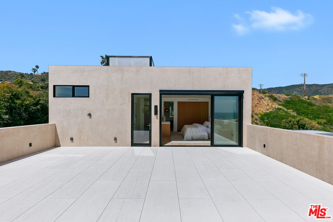 31224 Broad Beach Rd