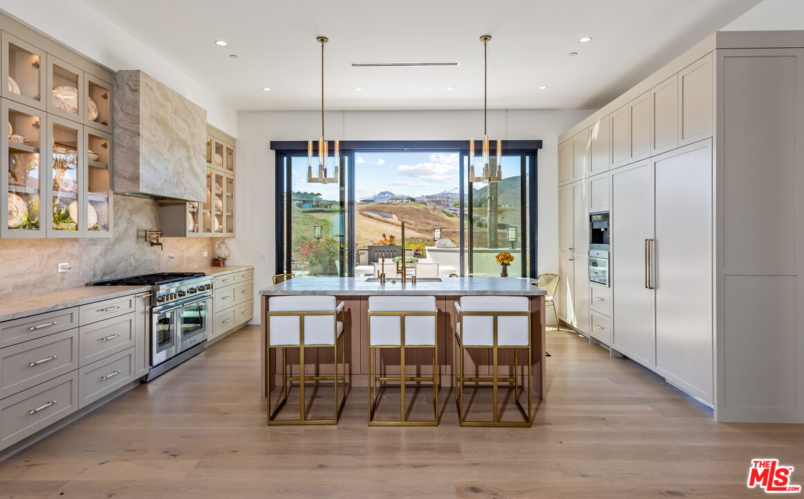 6251 Ramirez Mesa Dr