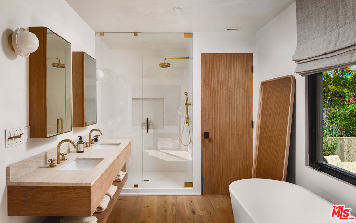 28953 Boniface Dr