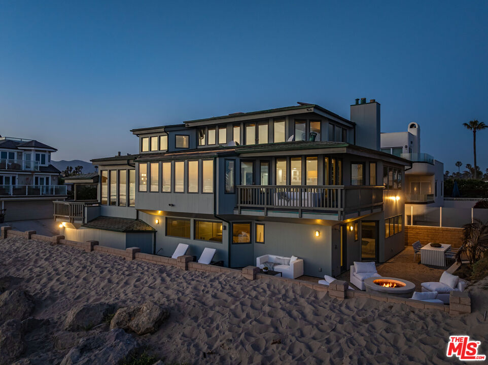 1448 Nathan Ln