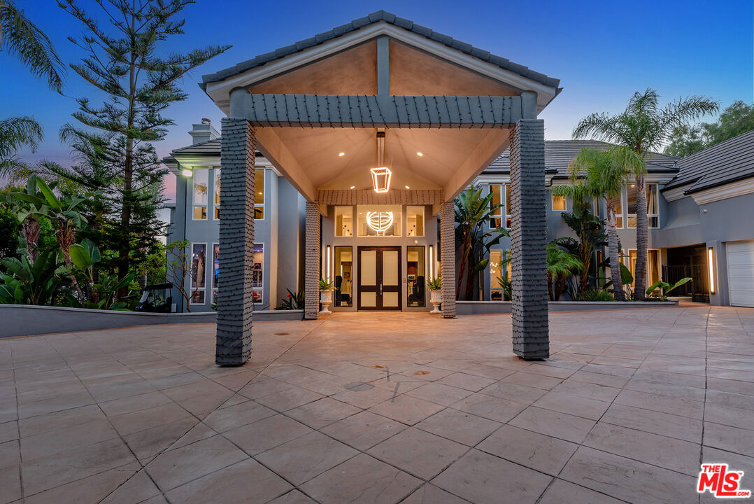 27551 Pacific Coast Hwy