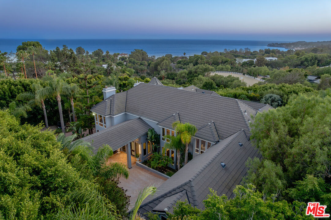 27551 Pacific Coast Hwy