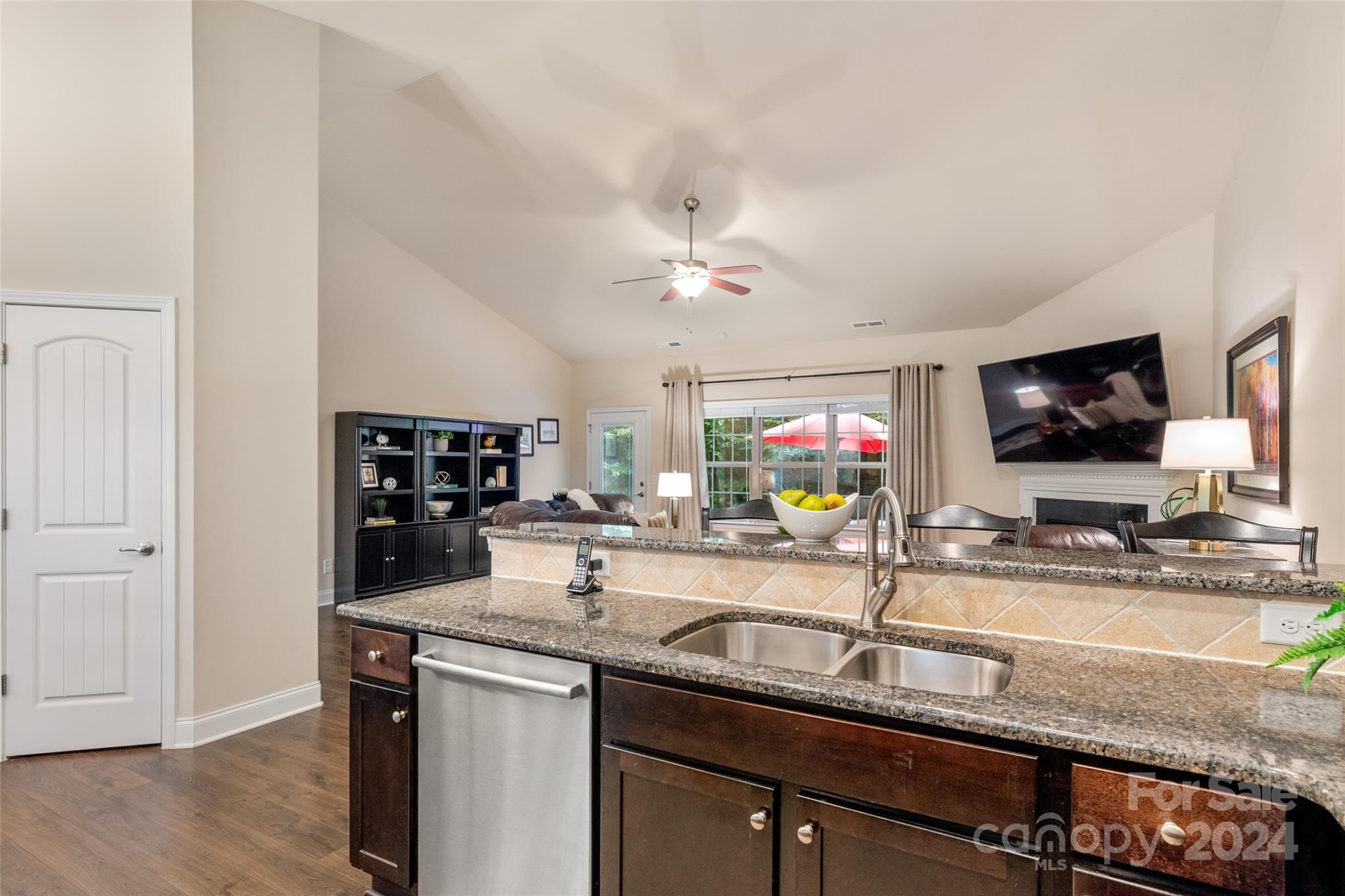 7226 Ogden Place Unit: 190