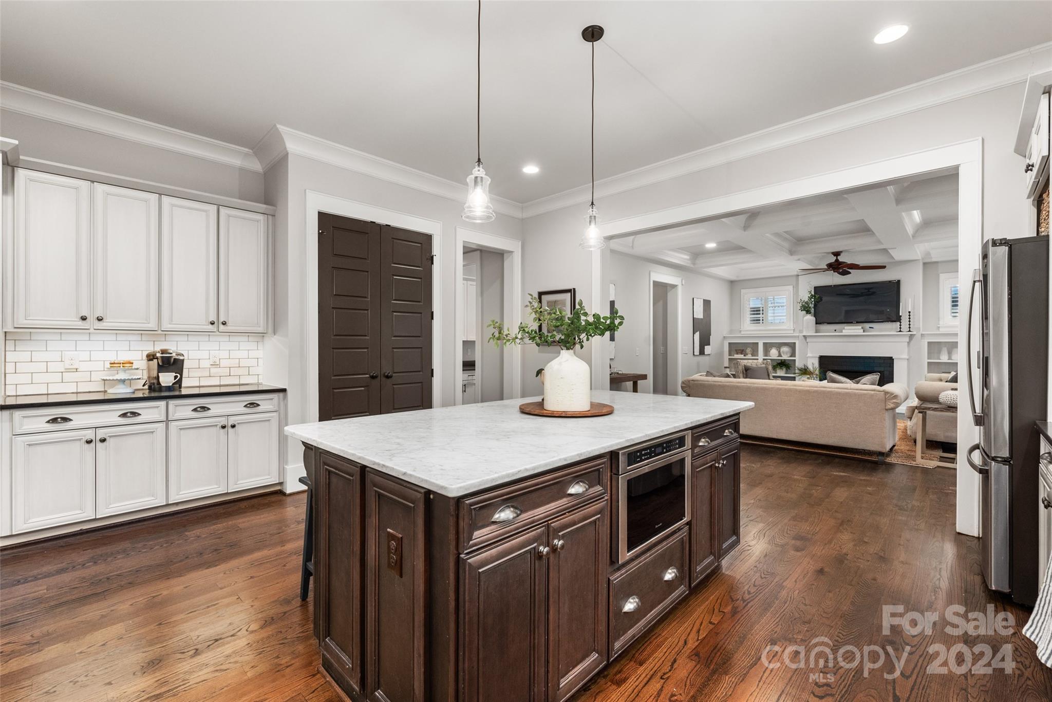 532 Hillside Avenue