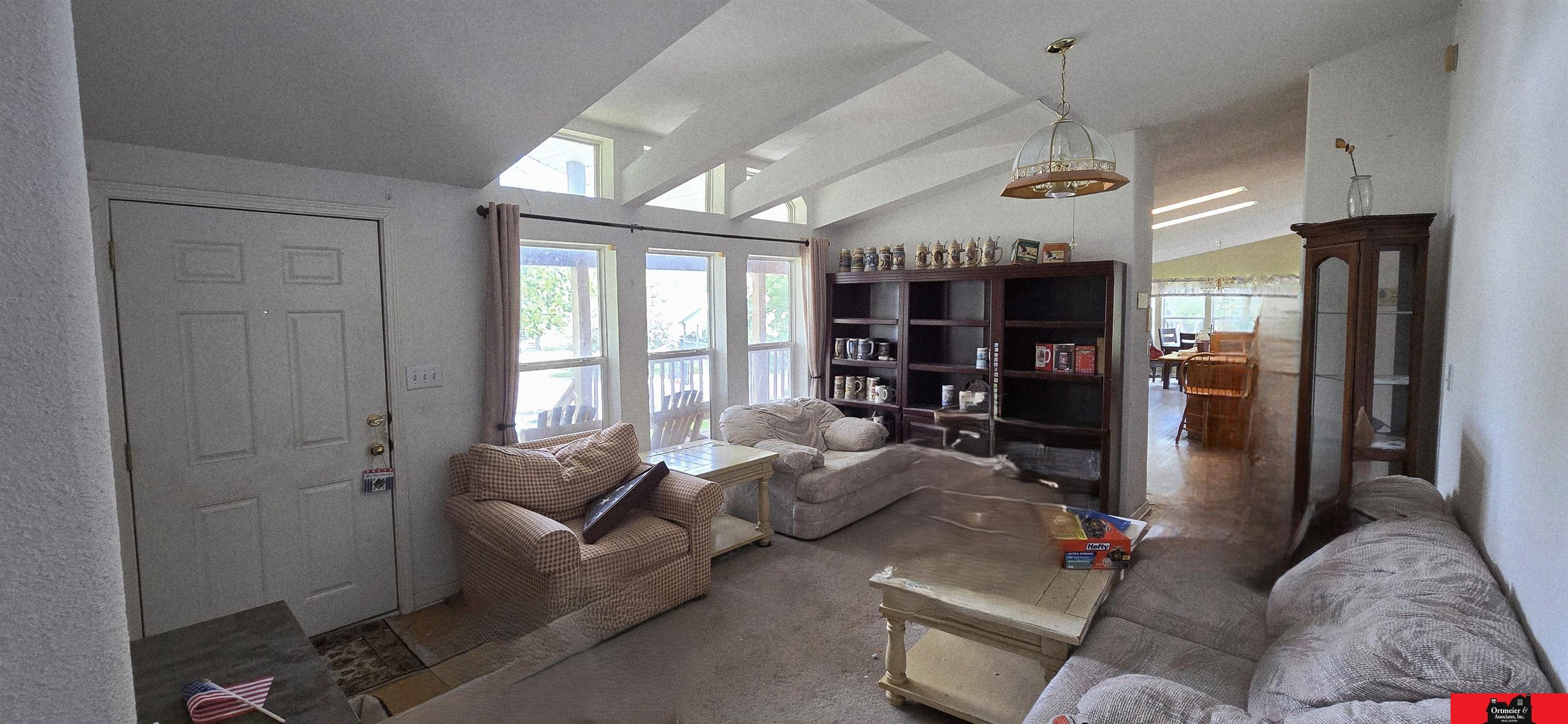 329 S 7 Street