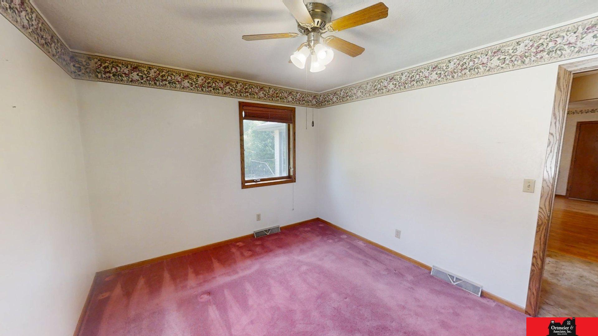 952 E Sherman Street