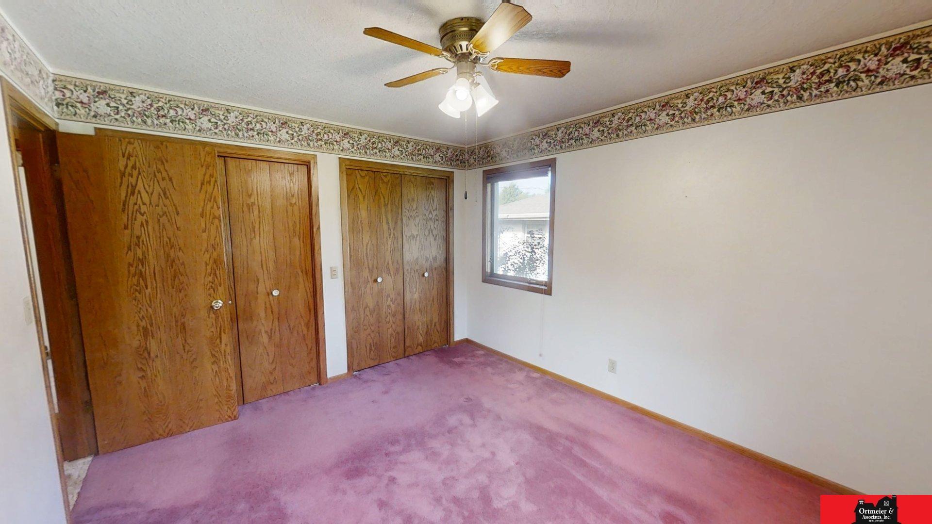 952 E Sherman Street