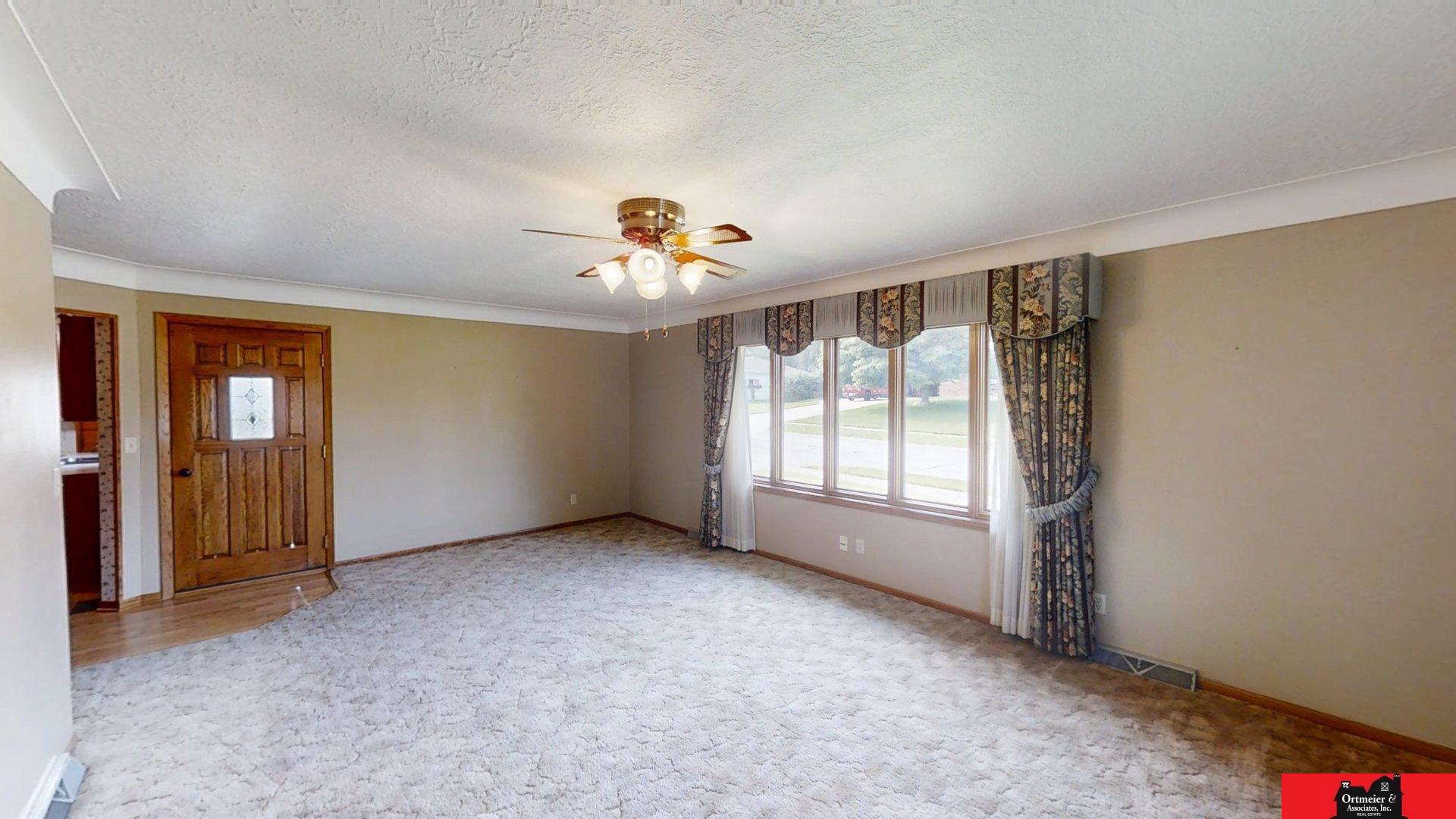 952 E Sherman Street