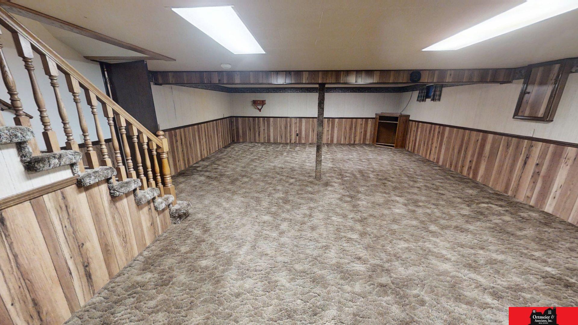 952 E Sherman Street