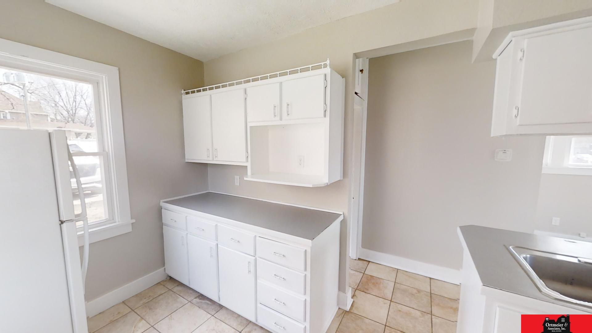 208 N Lincoln Street